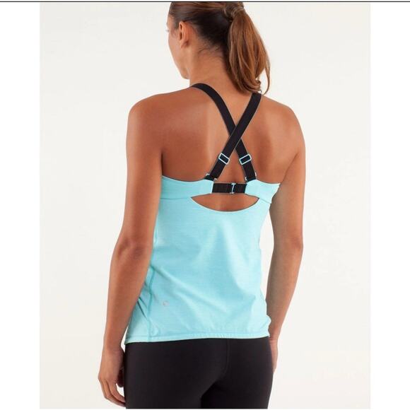 Lululemon Run Catch Me Tank Top Women Size 4 Stripe Angle Blue Non-Padded Gym - Picture 1 of 11